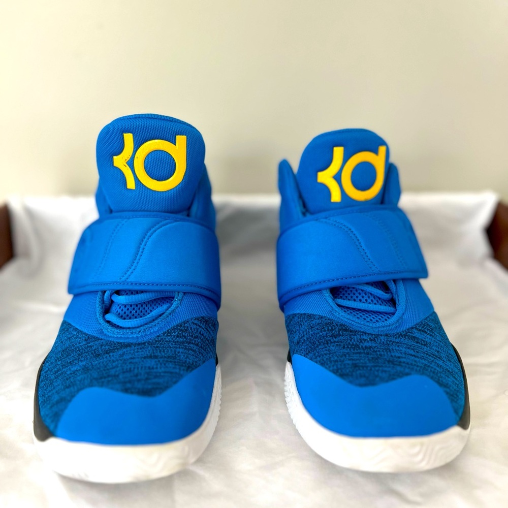 Nike KD Trey 5 VI GS Signal Blue Mens Size US 12 Kevin Durant AM7172-401 Shoes